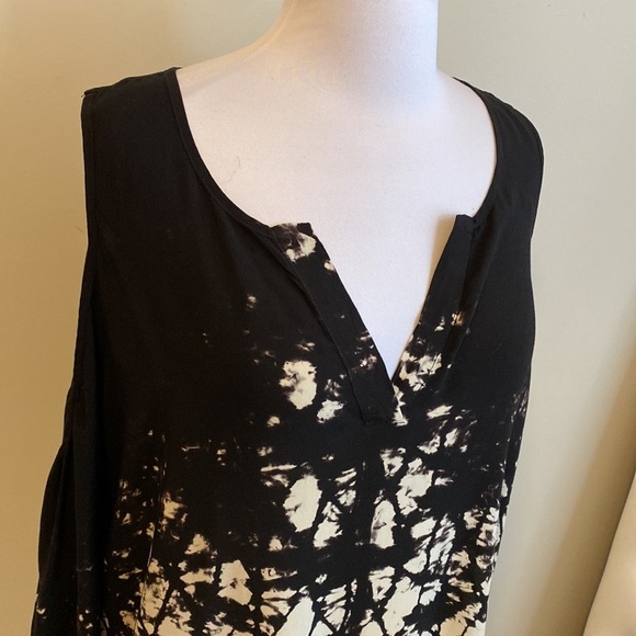 Soft Surroundings Black Ivory Cold Shoulder Tunic - Picture 5 of 7